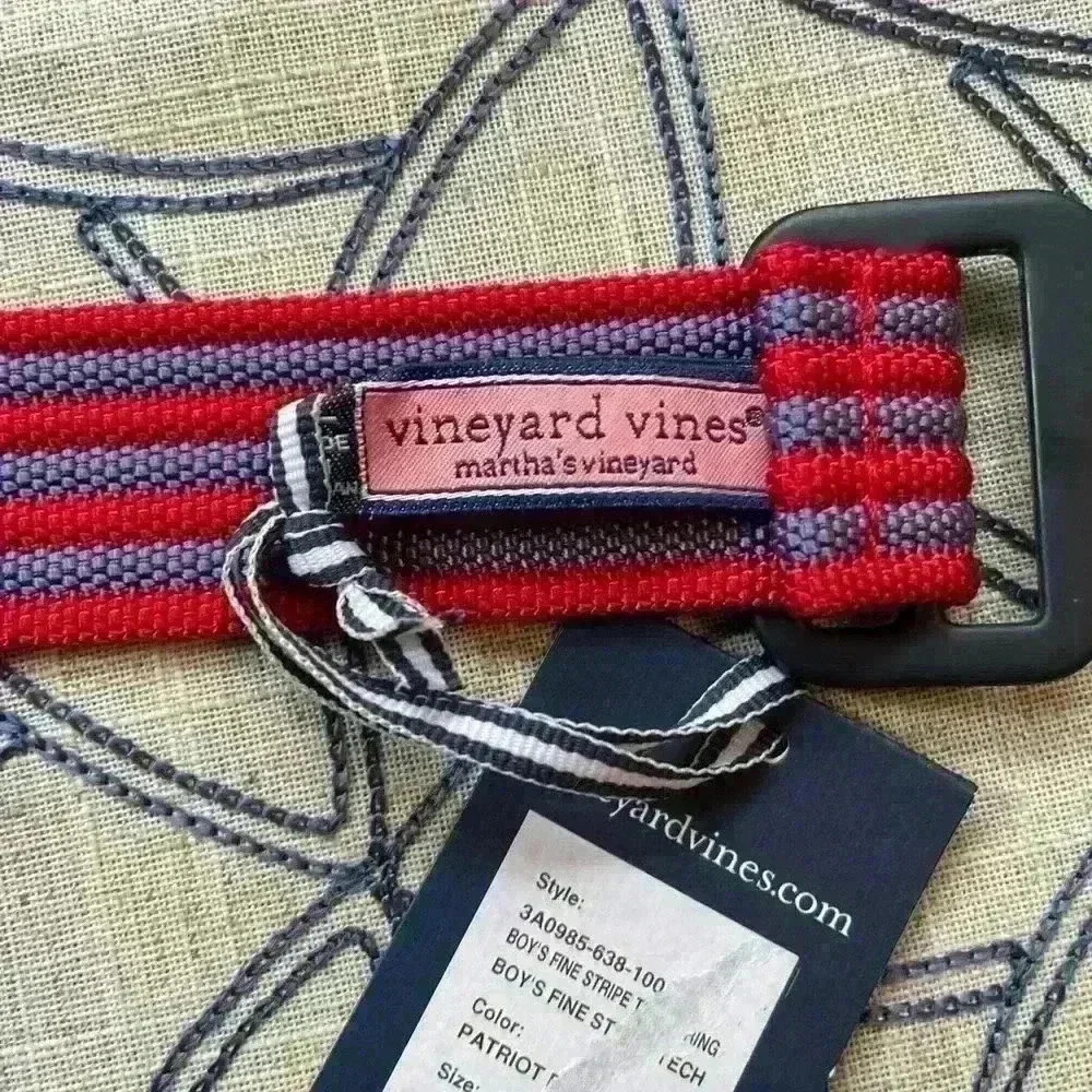 NWT Vineyard Vines Friction Stripe Tech Belt in Patriot Red, Youth XL - Picture 4 of 5